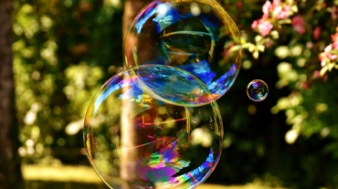 soap-bubble-2403673_1920